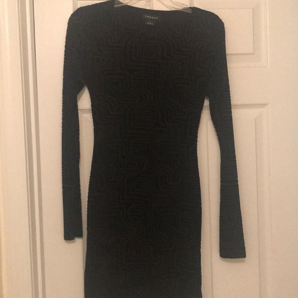 Black Long Sleeve Backless Dress